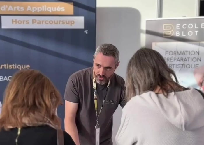 Olivier Antoniak au stand Blot - salon étudiant remis 2026